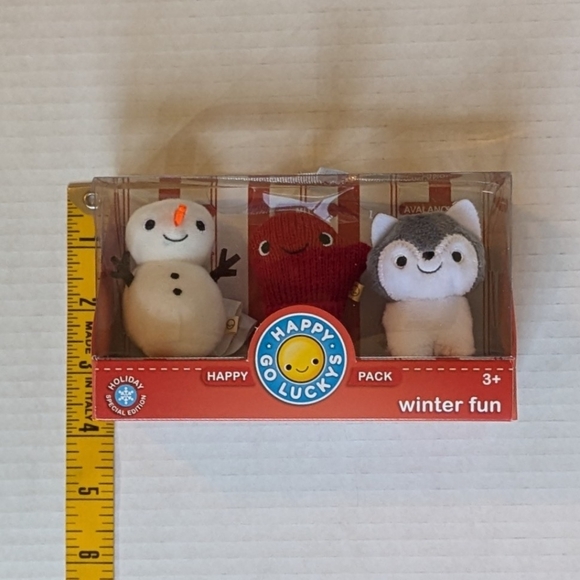 Hallmark Happy Go Luckys Winter Fun Happy Pack Holiday Special Edition - Picture 7 of 7